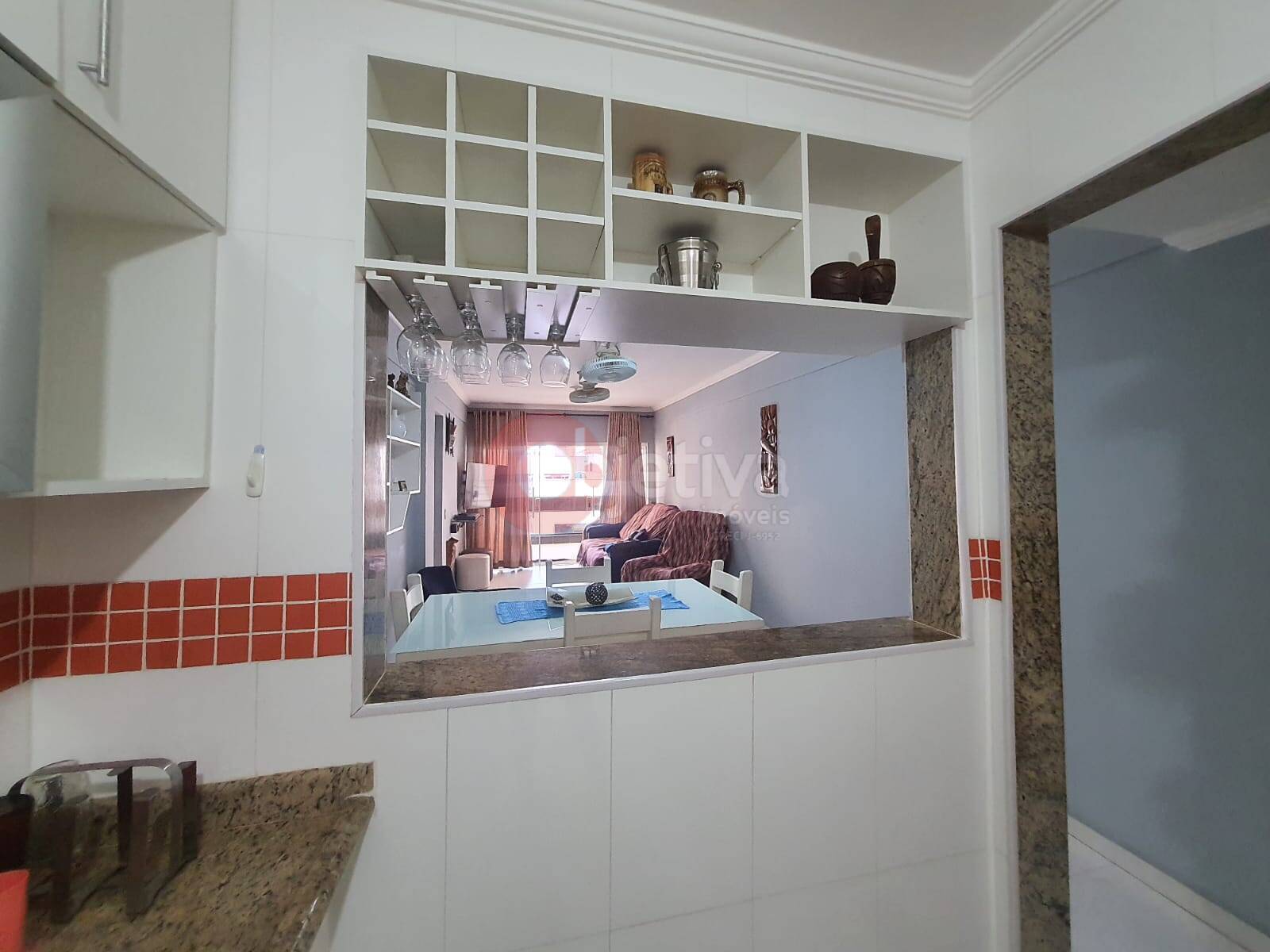Apartamento para alugar com 2 quartos, 90m² - Foto 12