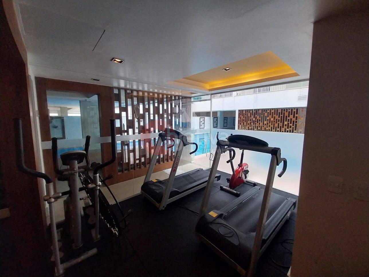 Cobertura à venda com 3 quartos, 240m² - Foto 25