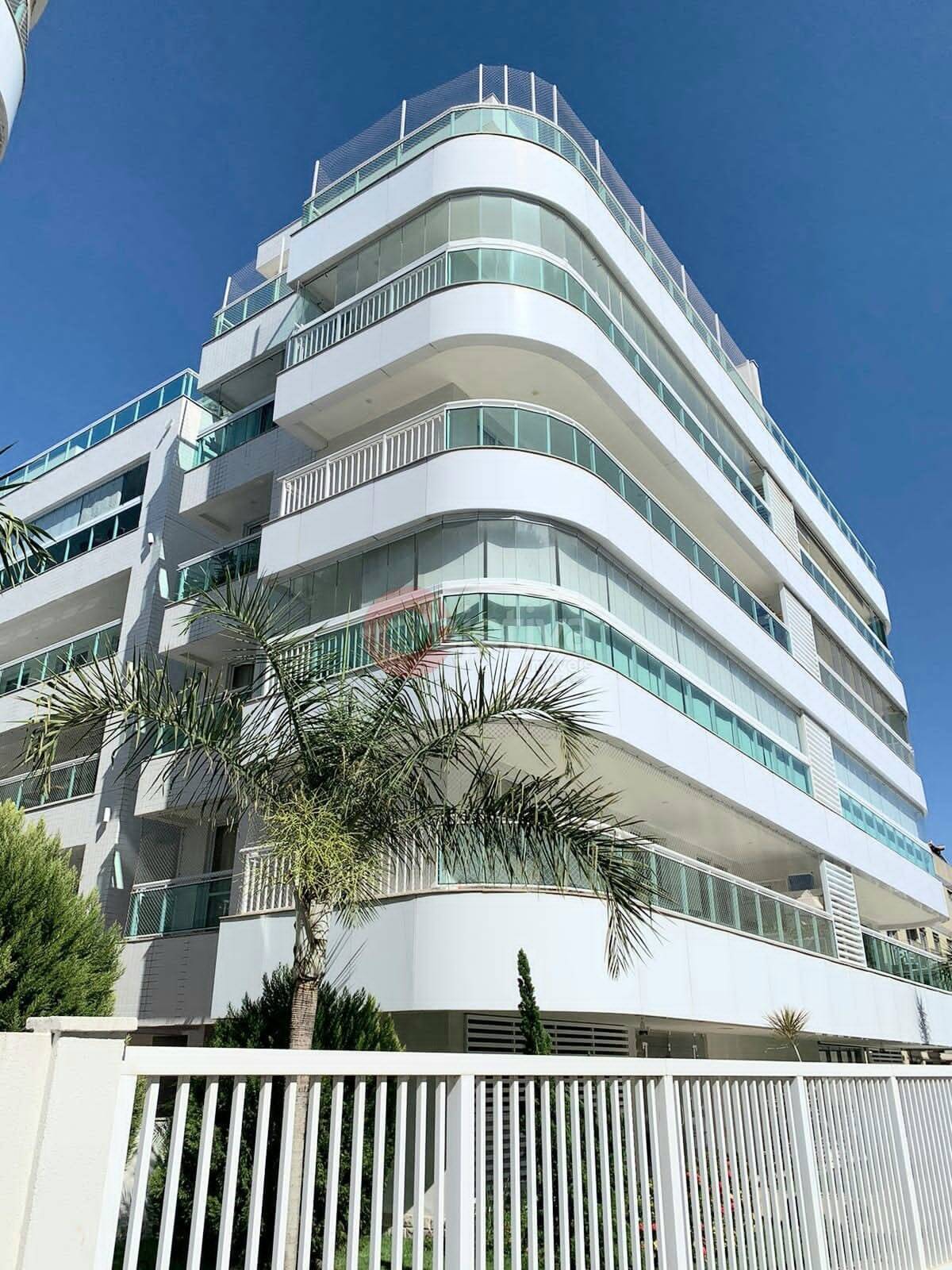Cobertura à venda com 3 quartos, 240m² - Foto 2