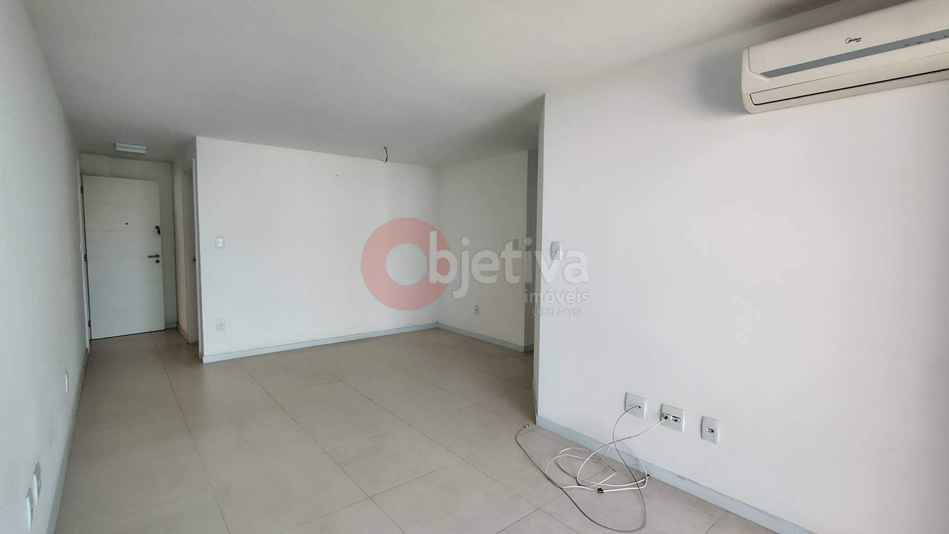 Apartamento para alugar com 3 quartos, 145m² - Foto 2