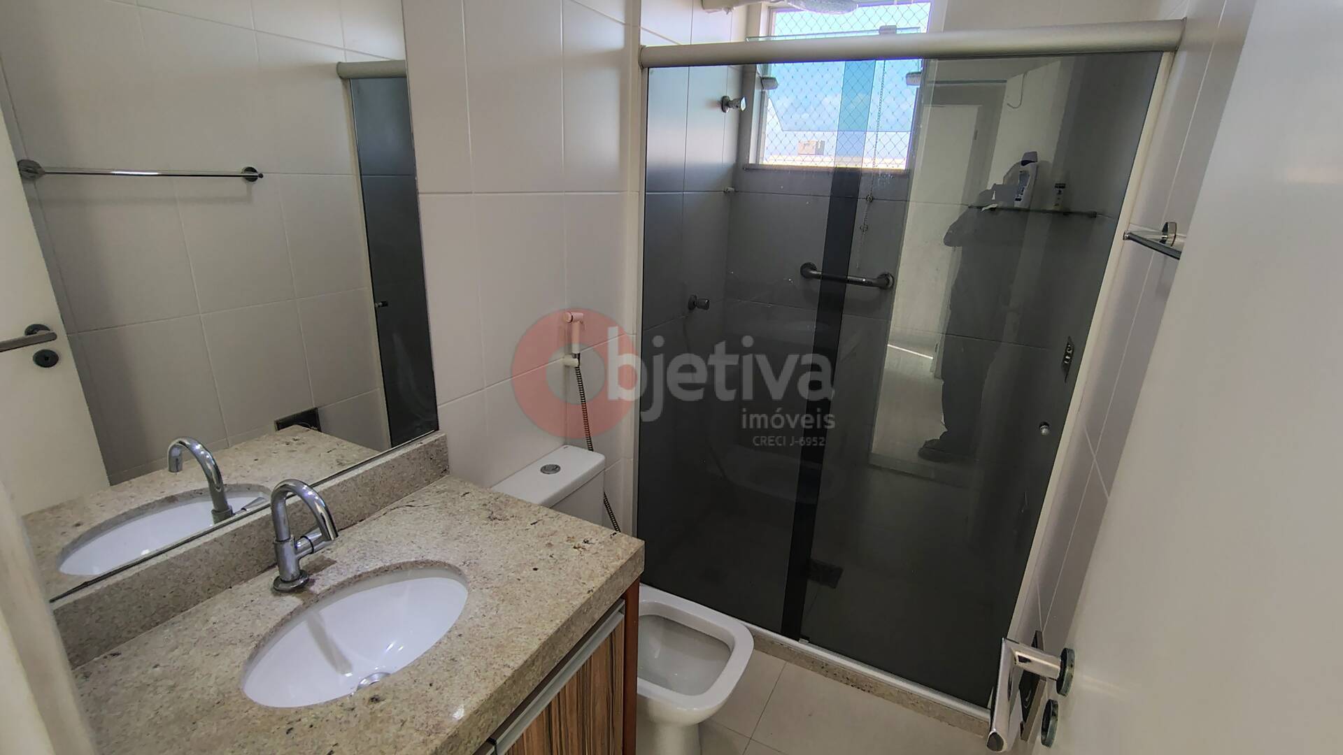 Apartamento para alugar com 3 quartos, 145m² - Foto 11
