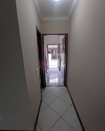 Casa à venda com 2 quartos, 120m² - Foto 3
