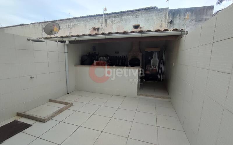 Casa à venda com 2 quartos, 120m² - Foto 12