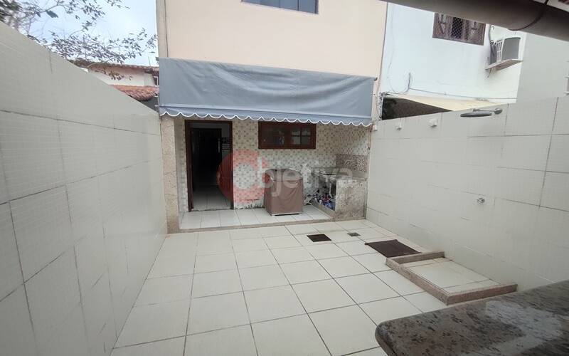 Casa à venda com 2 quartos, 120m² - Foto 11