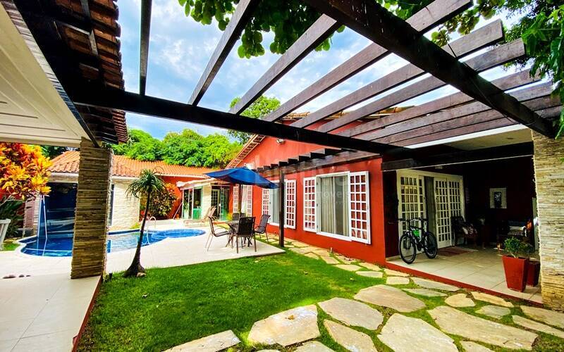 Casa à venda e aluguel com 4 quartos, 680m² - Foto 2