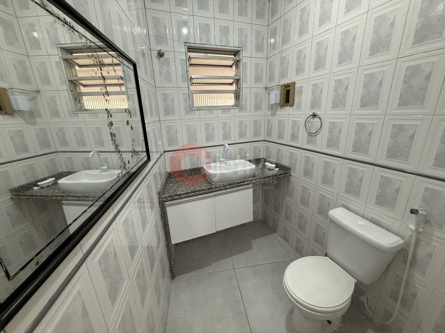 Casa para alugar com 2 quartos, 80m² - Foto 5
