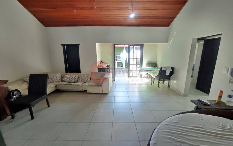 Casa à venda com 3 quartos, 100m² - Foto 2