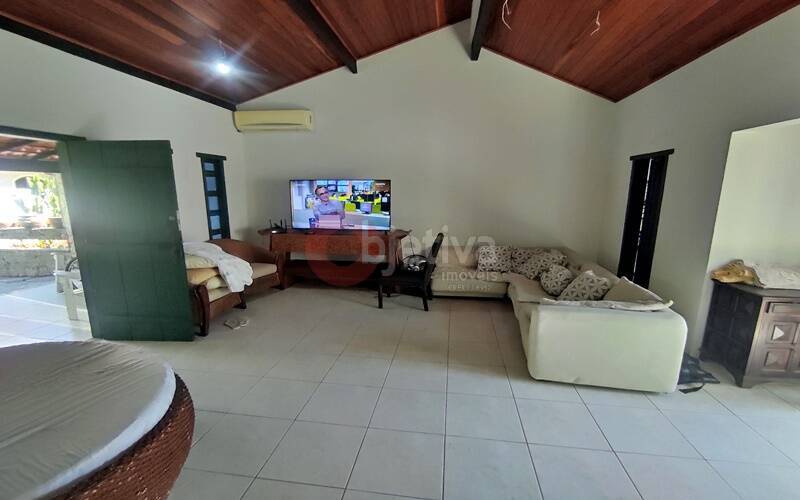 Casa à venda com 3 quartos, 100m² - Foto 3
