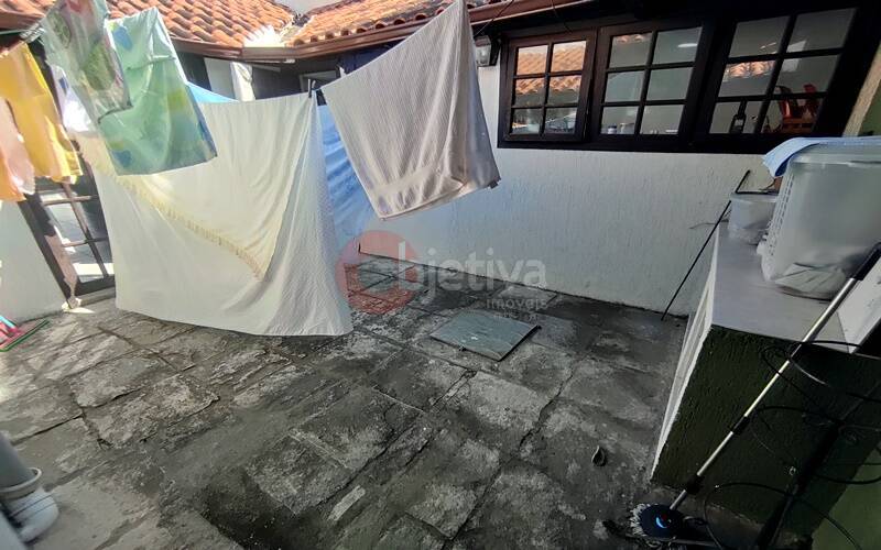 Casa à venda com 3 quartos, 100m² - Foto 16