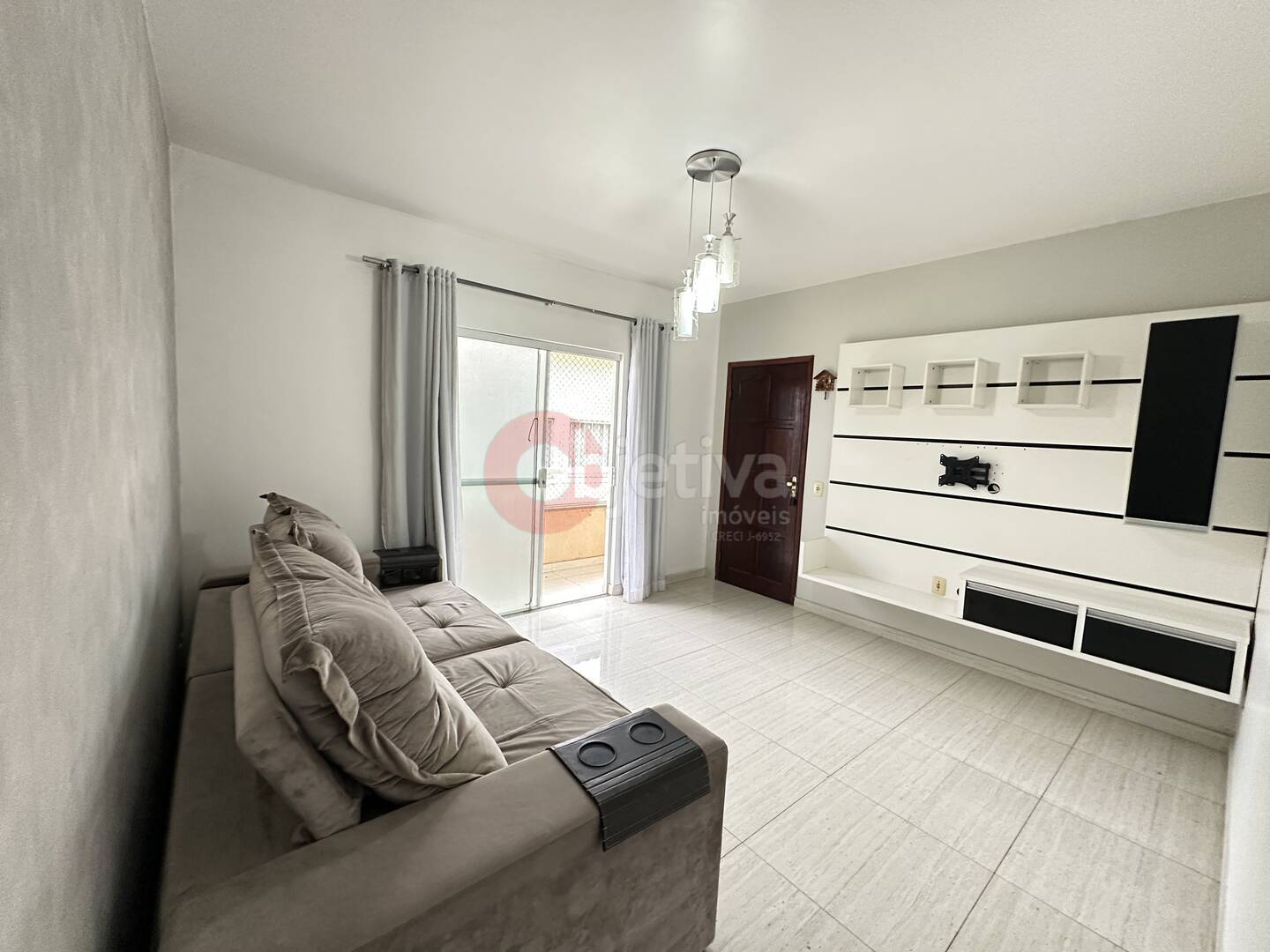 Apartamento para alugar com 2 quartos, 83m² - Foto 1