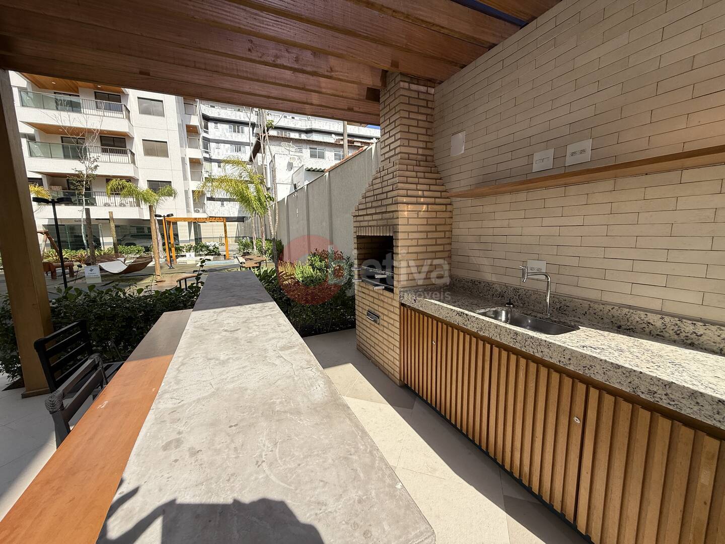 Apartamento à venda e aluguel com 2 quartos, 70m² - Foto 15