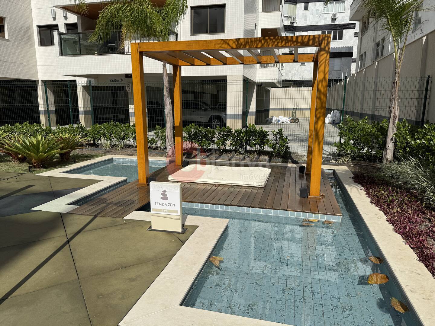Apartamento à venda e aluguel com 2 quartos, 70m² - Foto 16