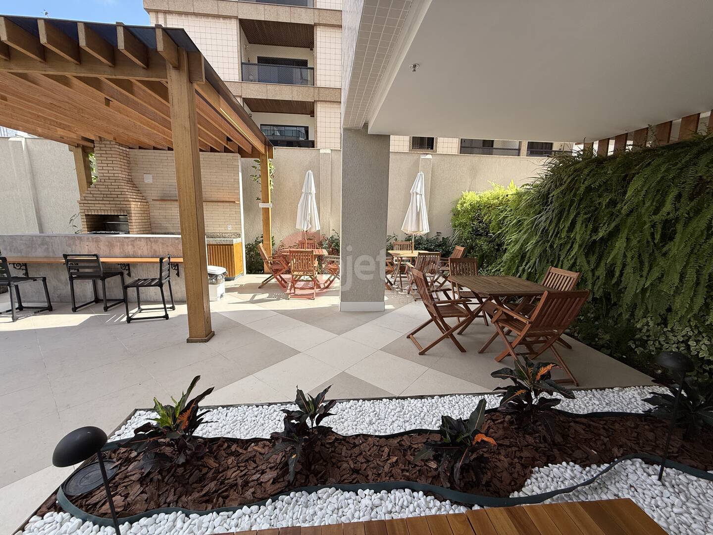 Apartamento à venda e aluguel com 2 quartos, 70m² - Foto 19