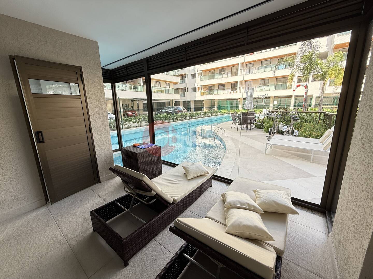 Apartamento à venda e aluguel com 2 quartos, 70m² - Foto 22