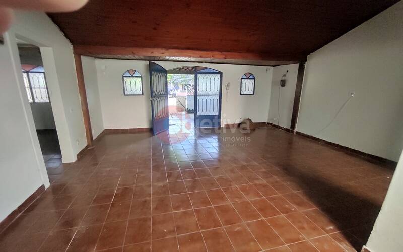 Casa de Condomínio para alugar com 3 quartos, 70m² - Foto 3