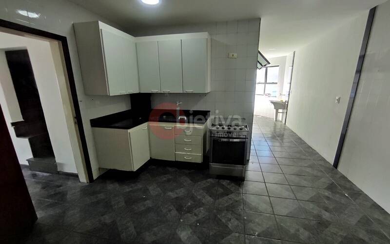 Cobertura para alugar com 3 quartos, 200m² - Foto 18