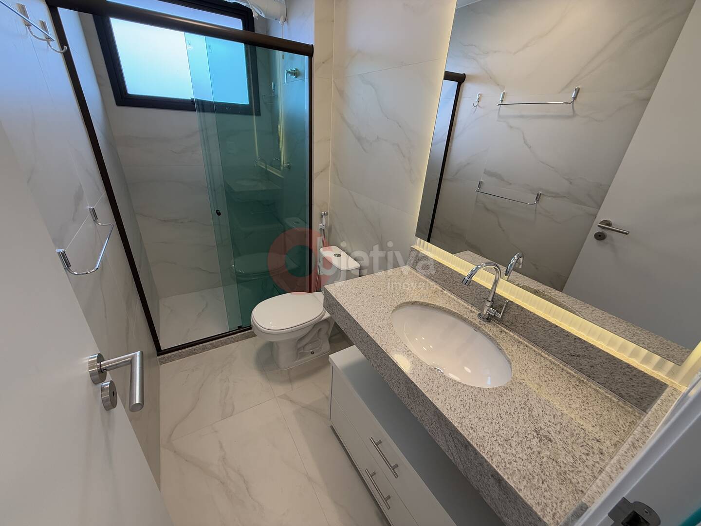 Apartamento para alugar com 2 quartos, 77m² - Foto 31