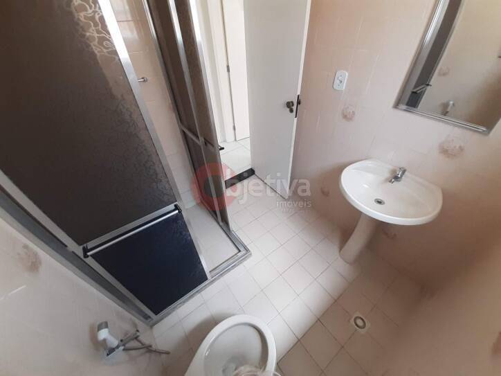 Apartamento para alugar com 2 quartos, 70m² - Foto 13