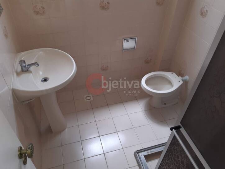 Apartamento para alugar com 2 quartos, 70m² - Foto 19