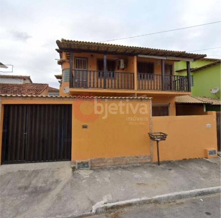 Casa à venda com 3 quartos, 95m² - Foto 1